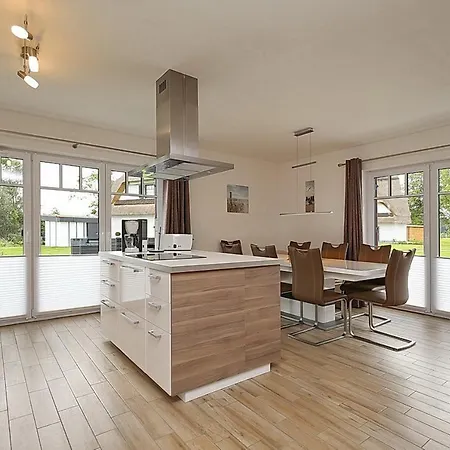 Reethaus Am Mariannenweg 08b * Больтенхаген