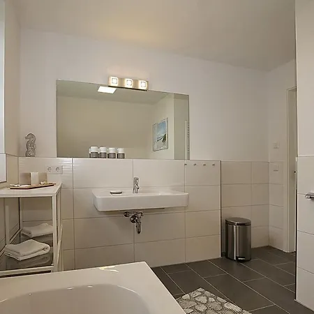 Holiday home Reethaus Am Mariannenweg 08b *